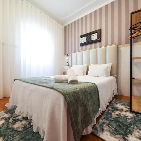 Dina Beach House Quinzico Назаре Екстериор снимка
