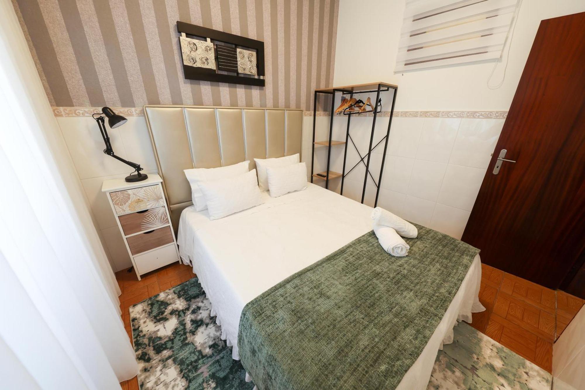 Dina Beach House Quinzico Назаре Екстериор снимка