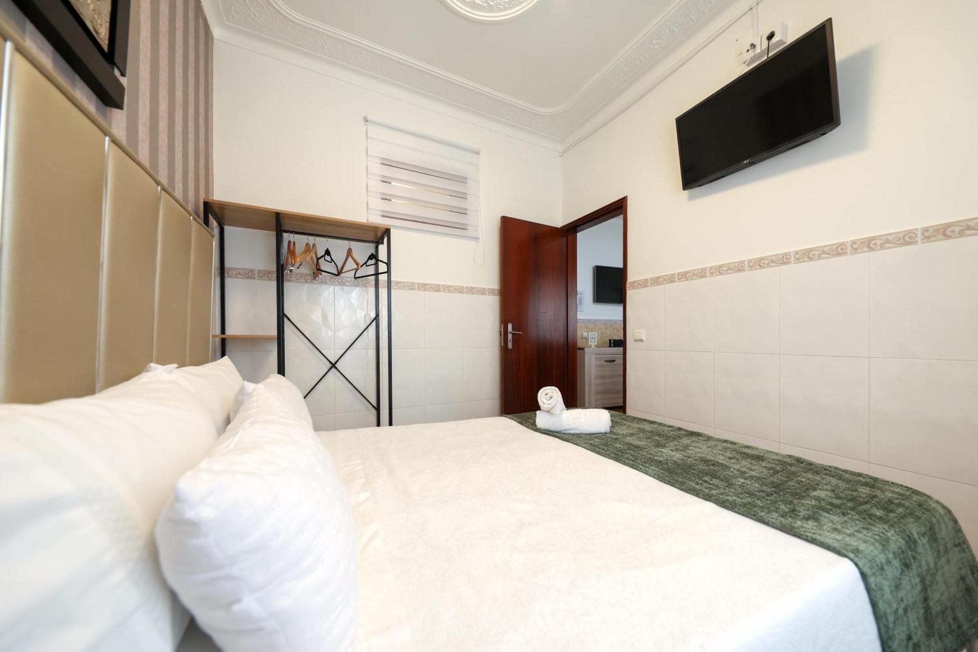 Dina Beach House Quinzico Назаре Екстериор снимка