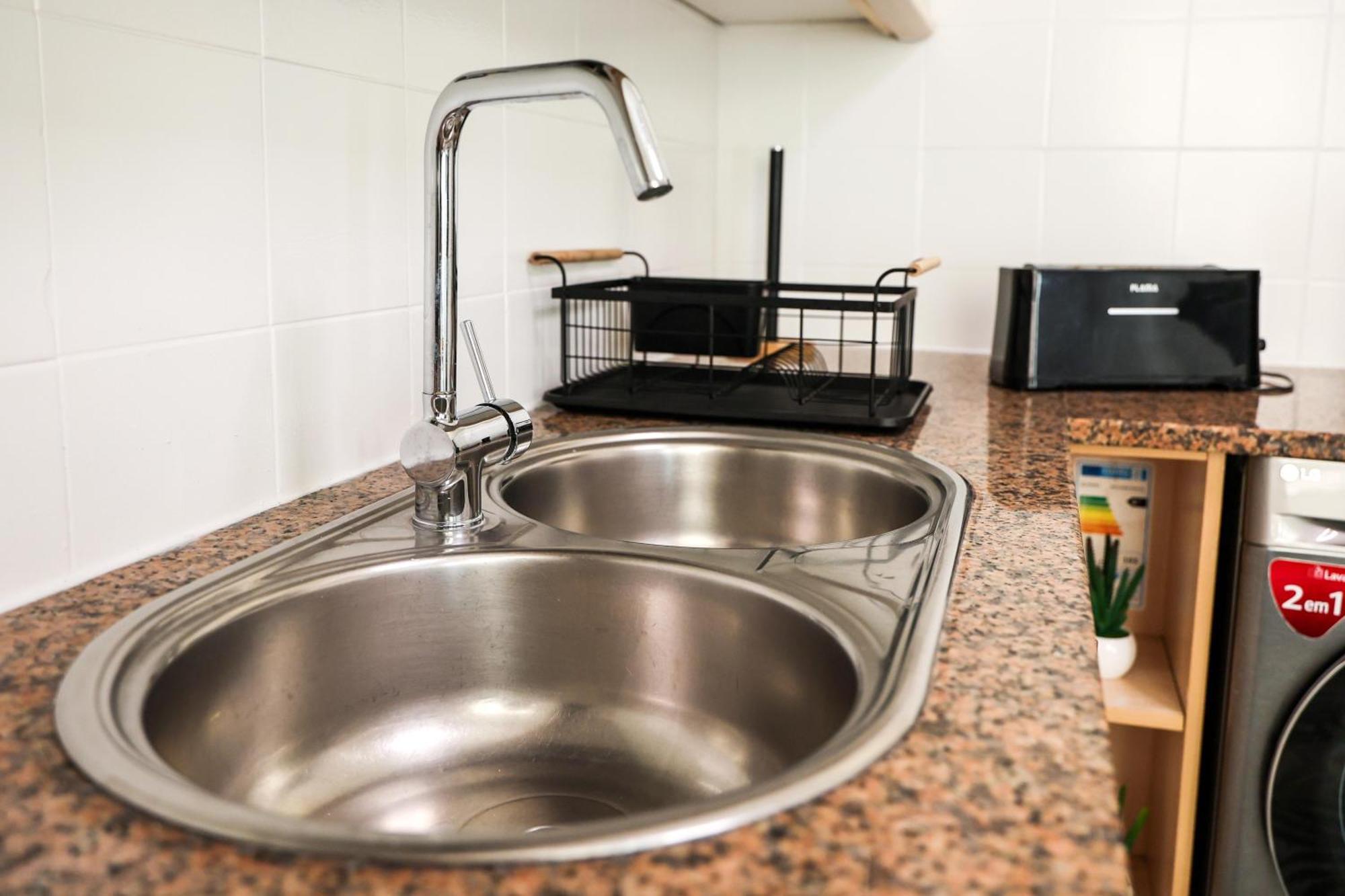 Dina Beach House Quinzico Назаре Екстериор снимка